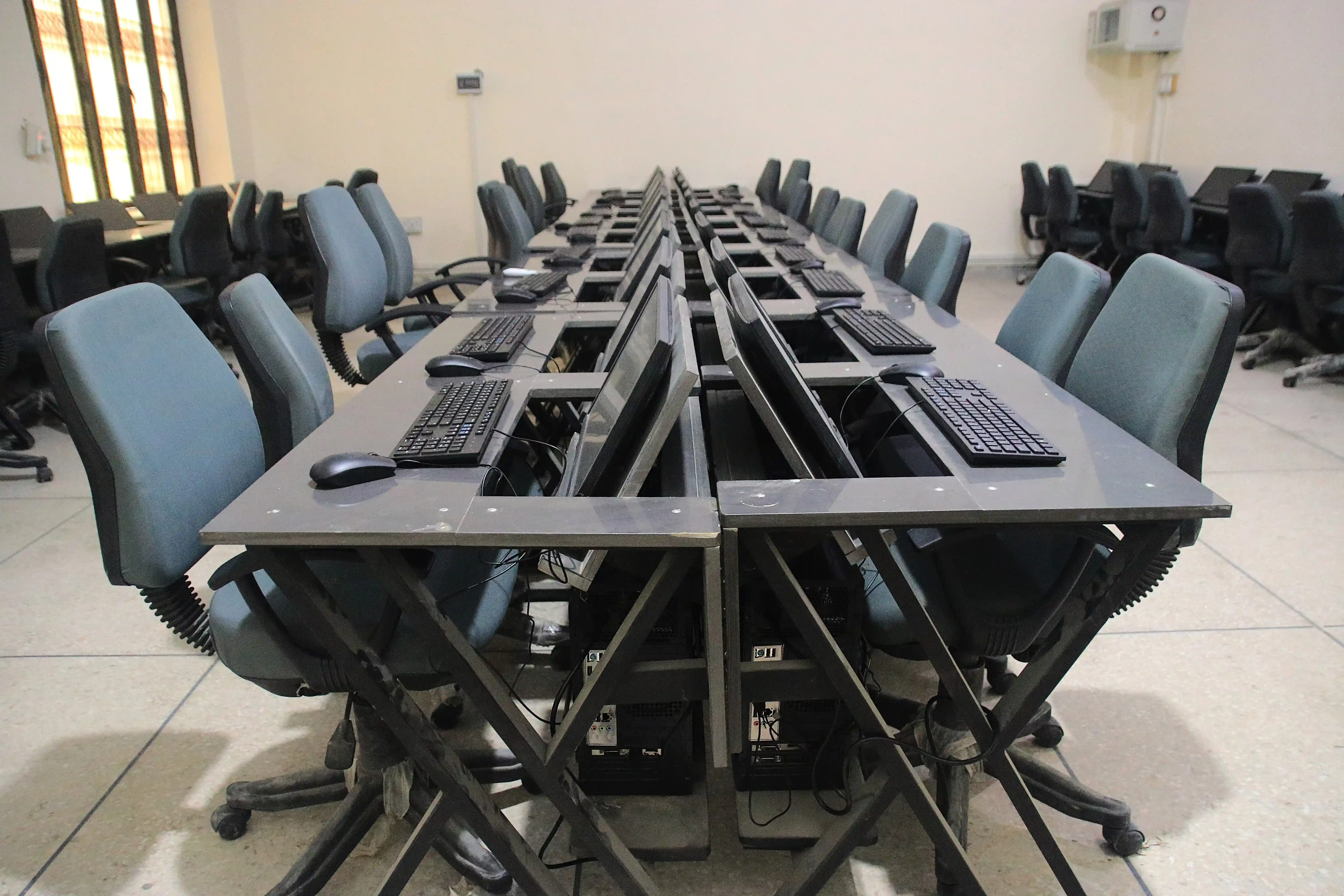 Faculty of Computing Lab